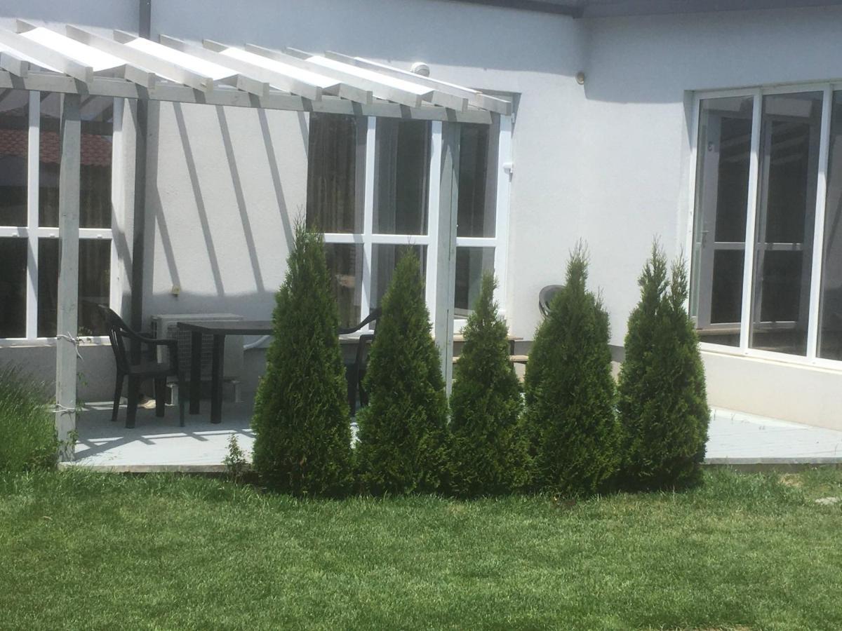 Karia Apartments Shabla Exterior photo