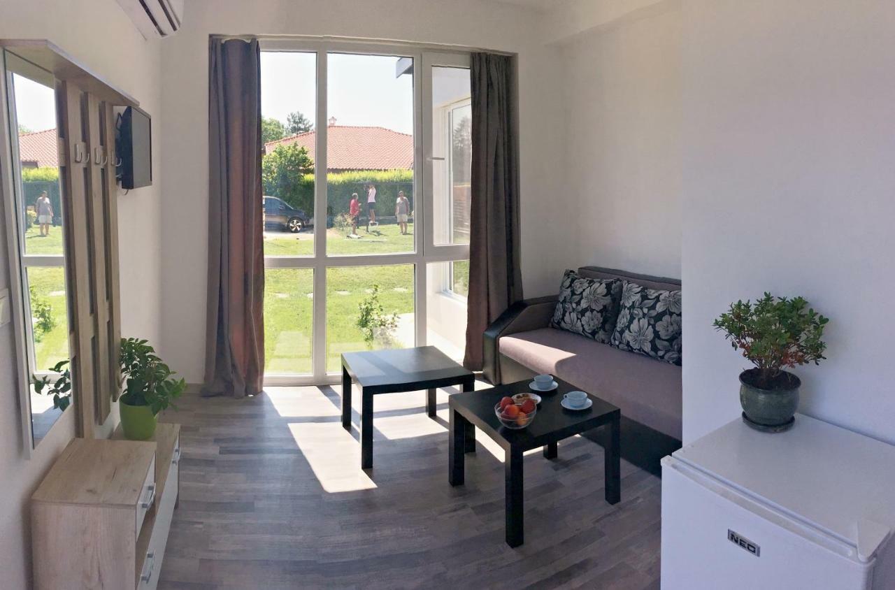 Karia Apartments Shabla Exterior photo