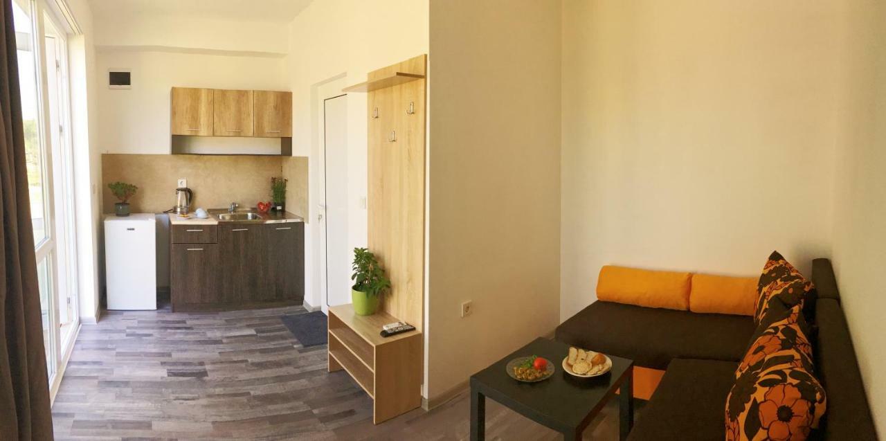 Karia Apartments Shabla Exterior photo