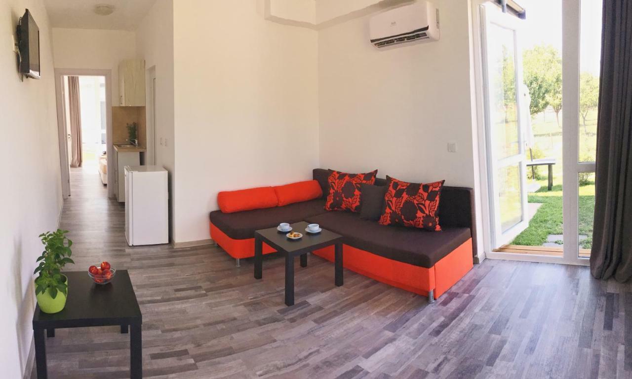 Karia Apartments Shabla Exterior photo