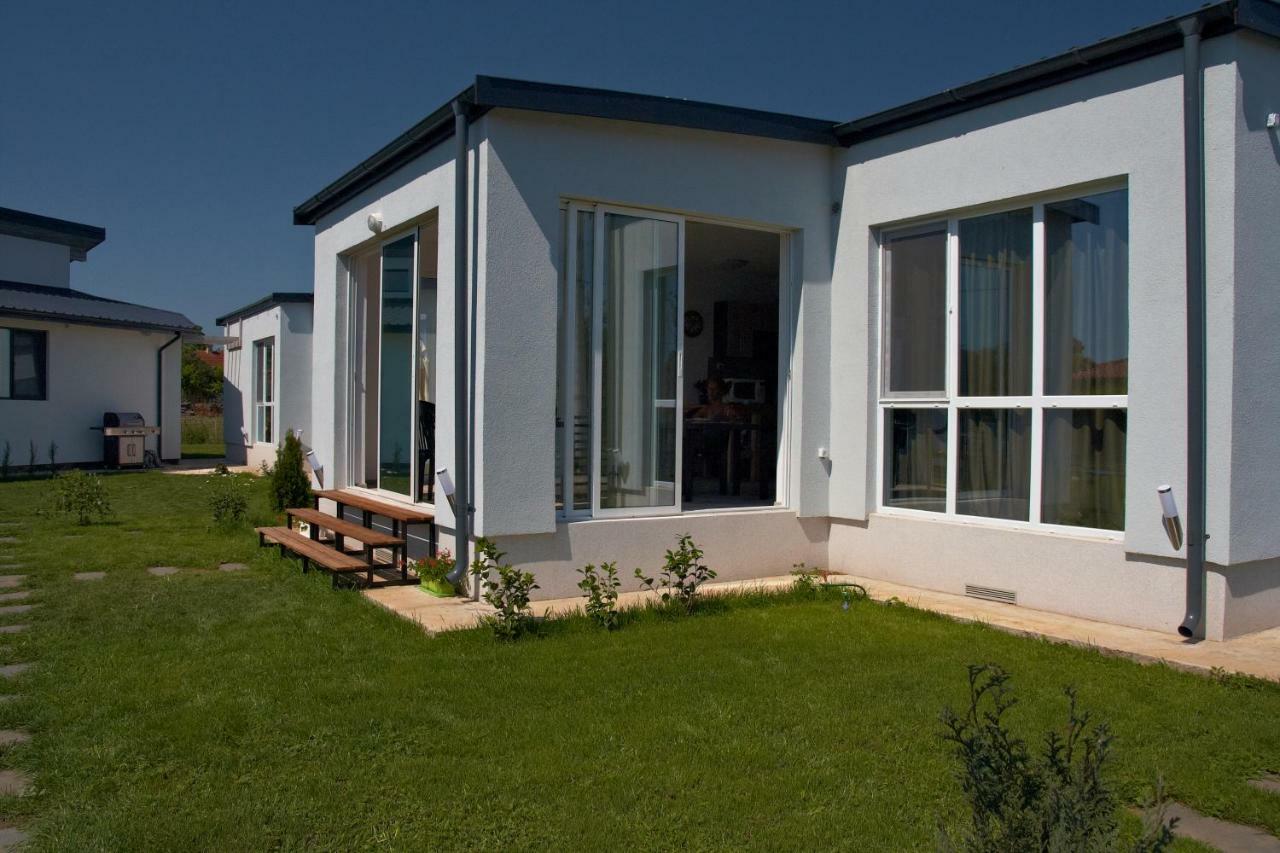 Karia Apartments Shabla Exterior photo